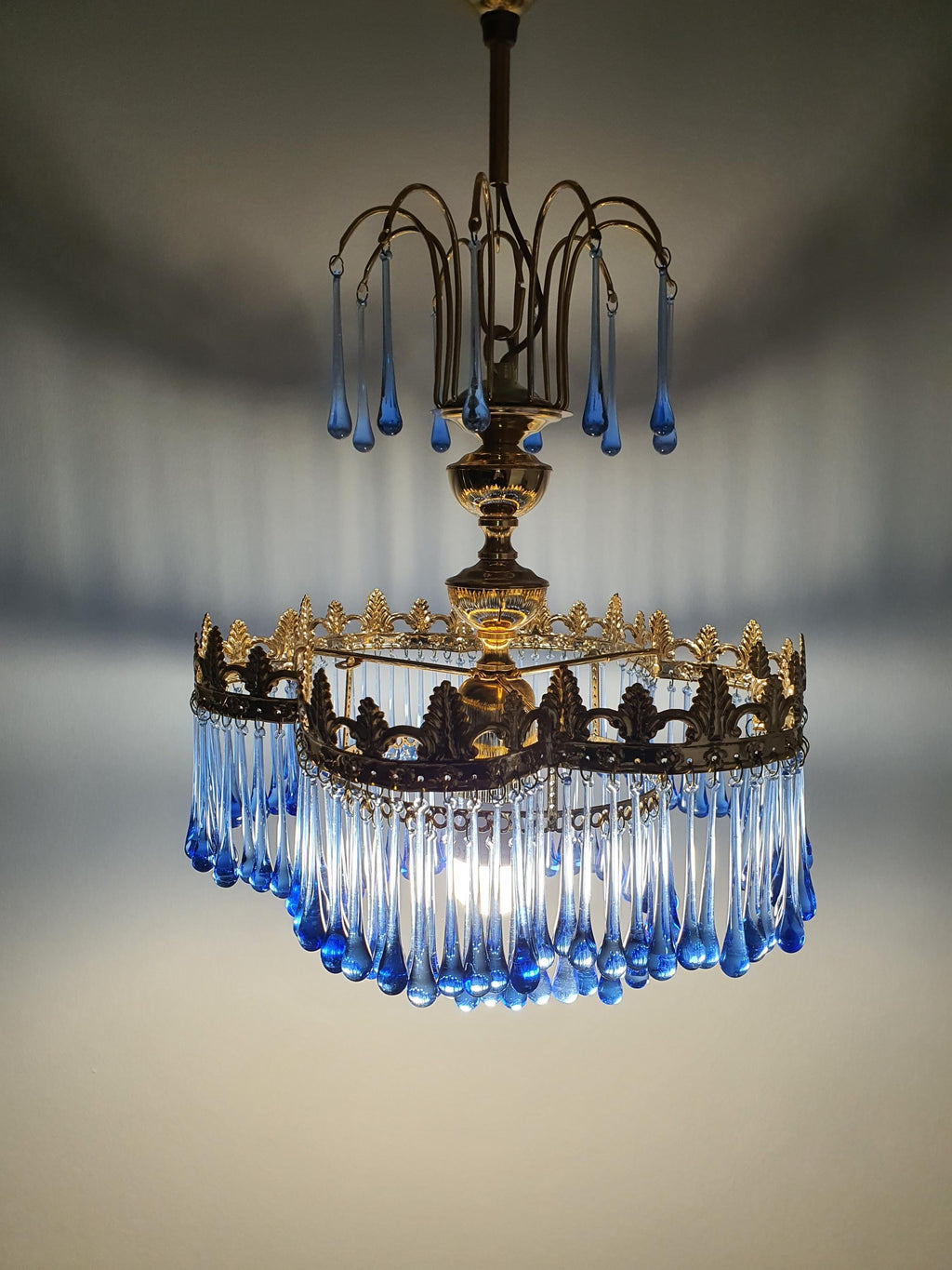 Small Vintage Teardrop Cascade Chandelier with Navy Blue Glass Drops on Gold Base | Hollywood Regency Lighting