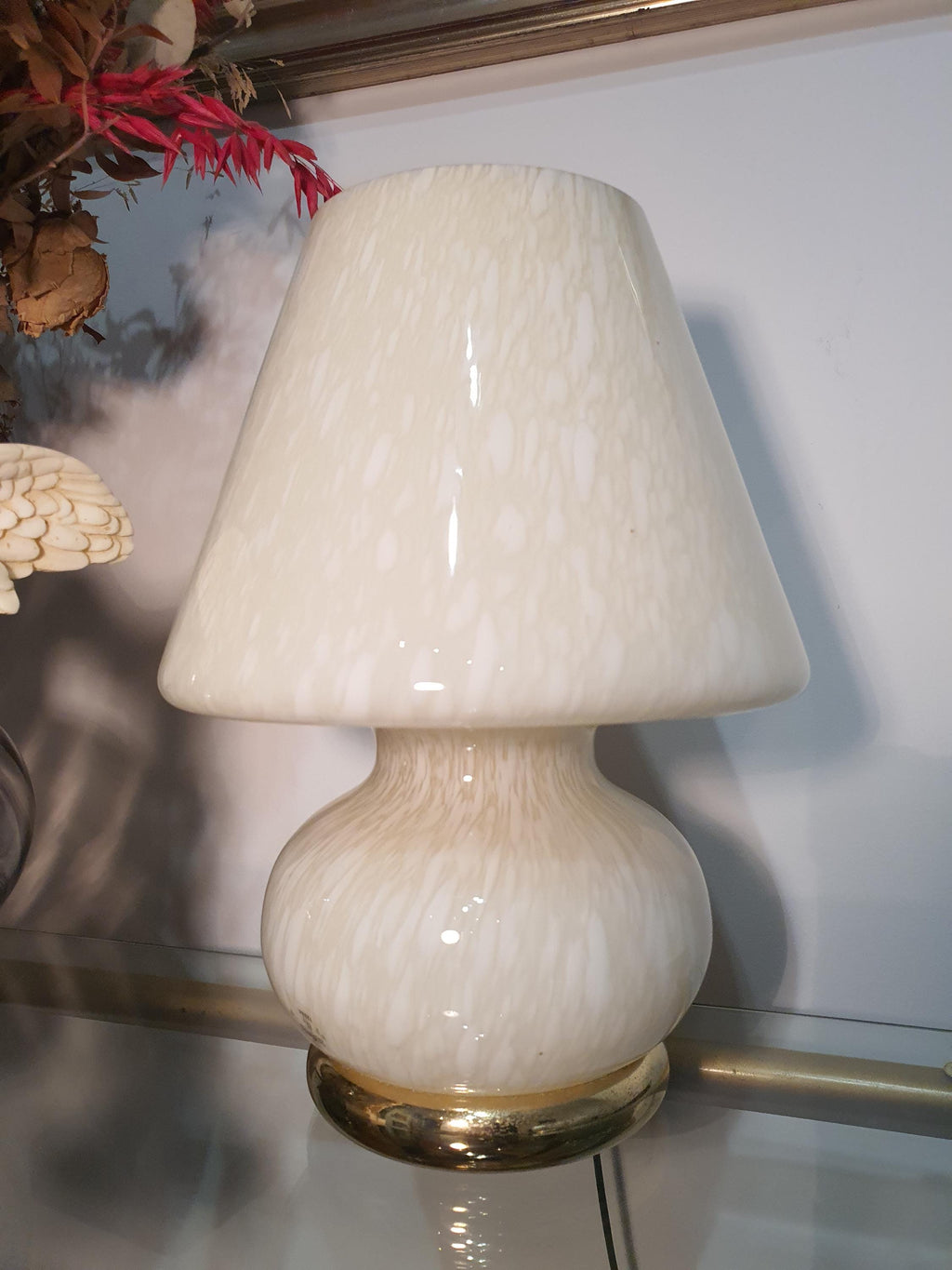 Vintage Murano Glass Mushroom Lamp: Mid-Century Modern Beige Bedside Light