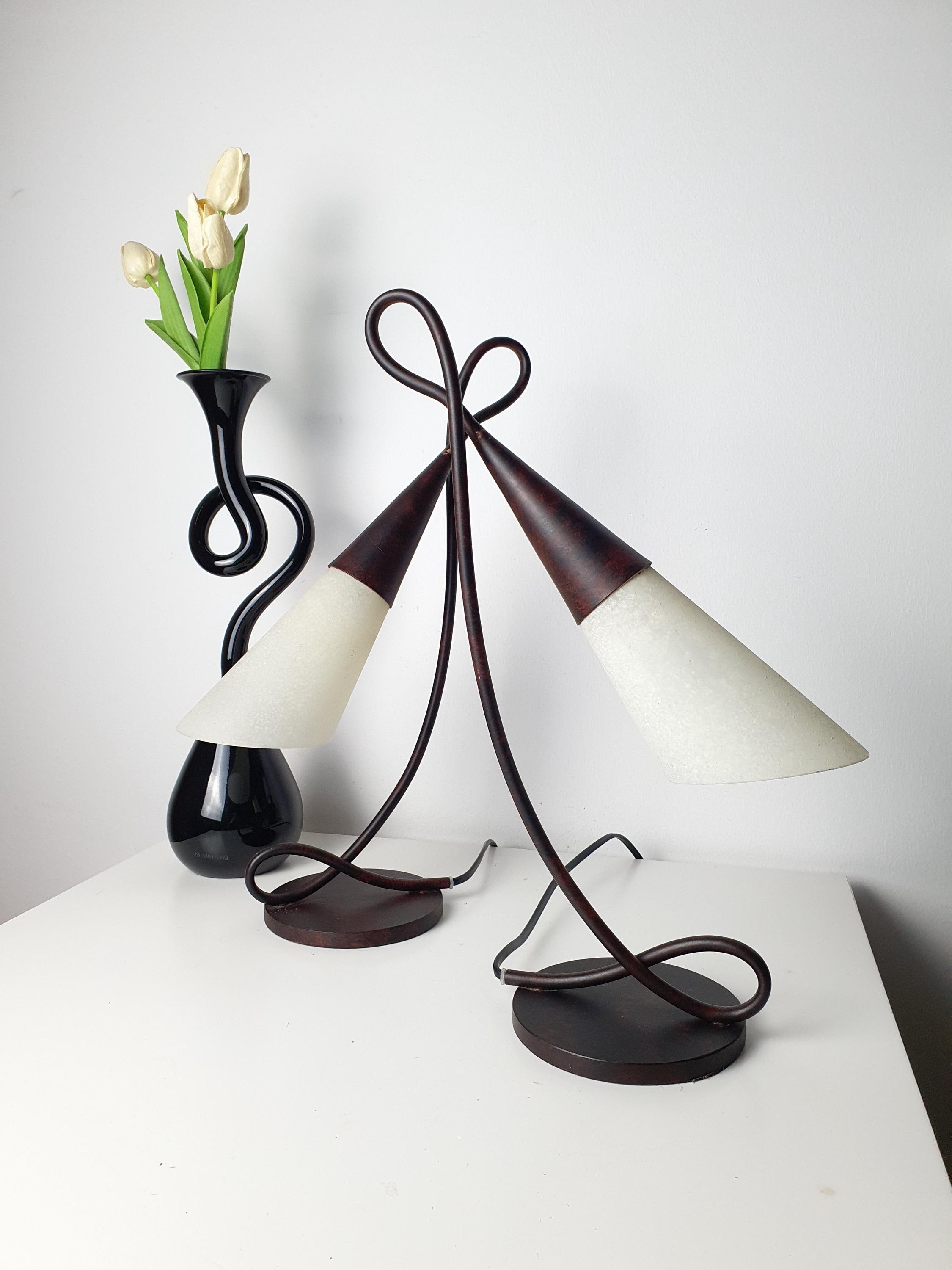 Pair of Terzani-inspired postmodern Murano glass bedside lamps with wrought iron bases