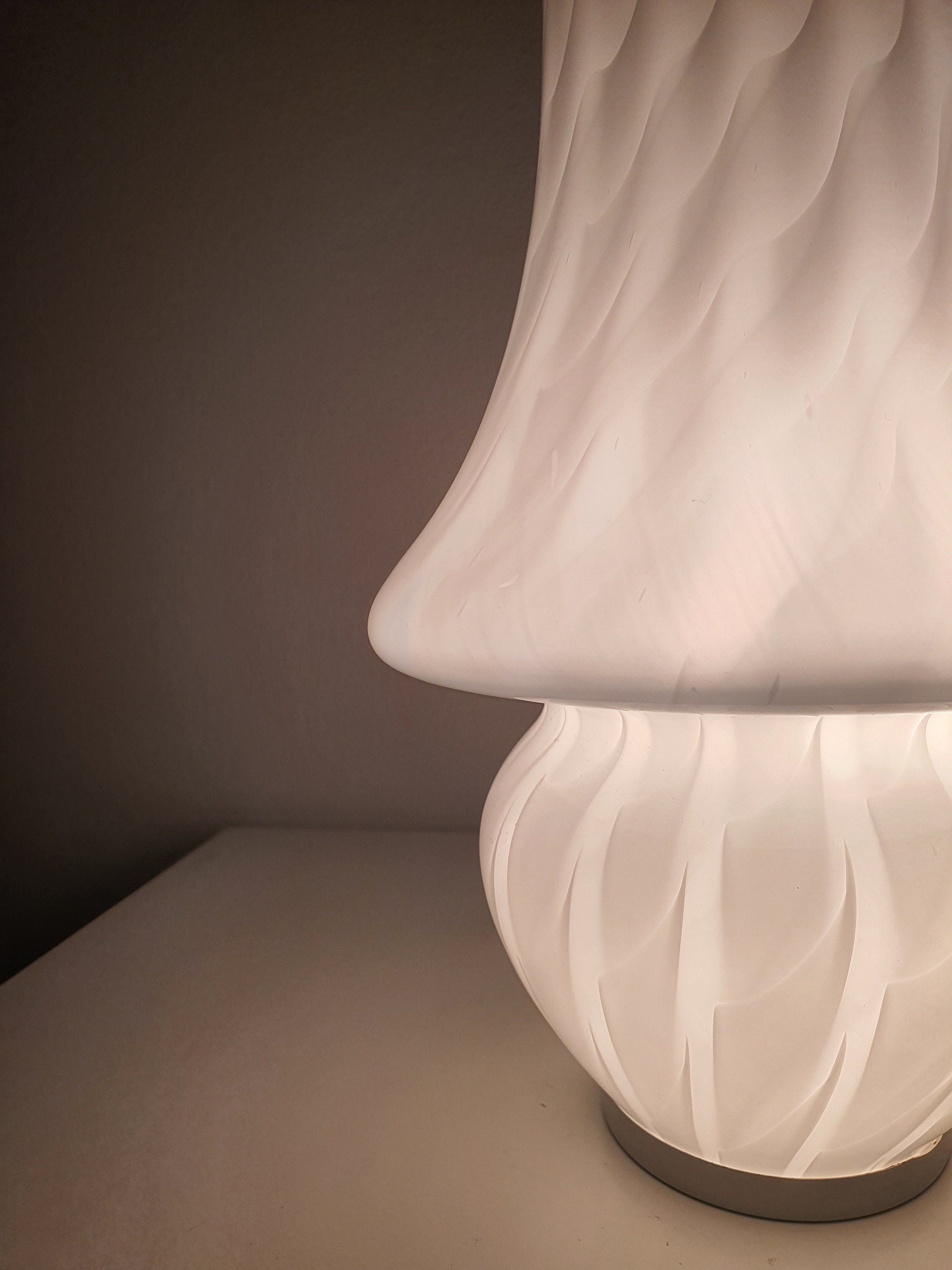 Vintage Murano Glass Mushroom Lamp: 1970s Italian Mid-Century Modern