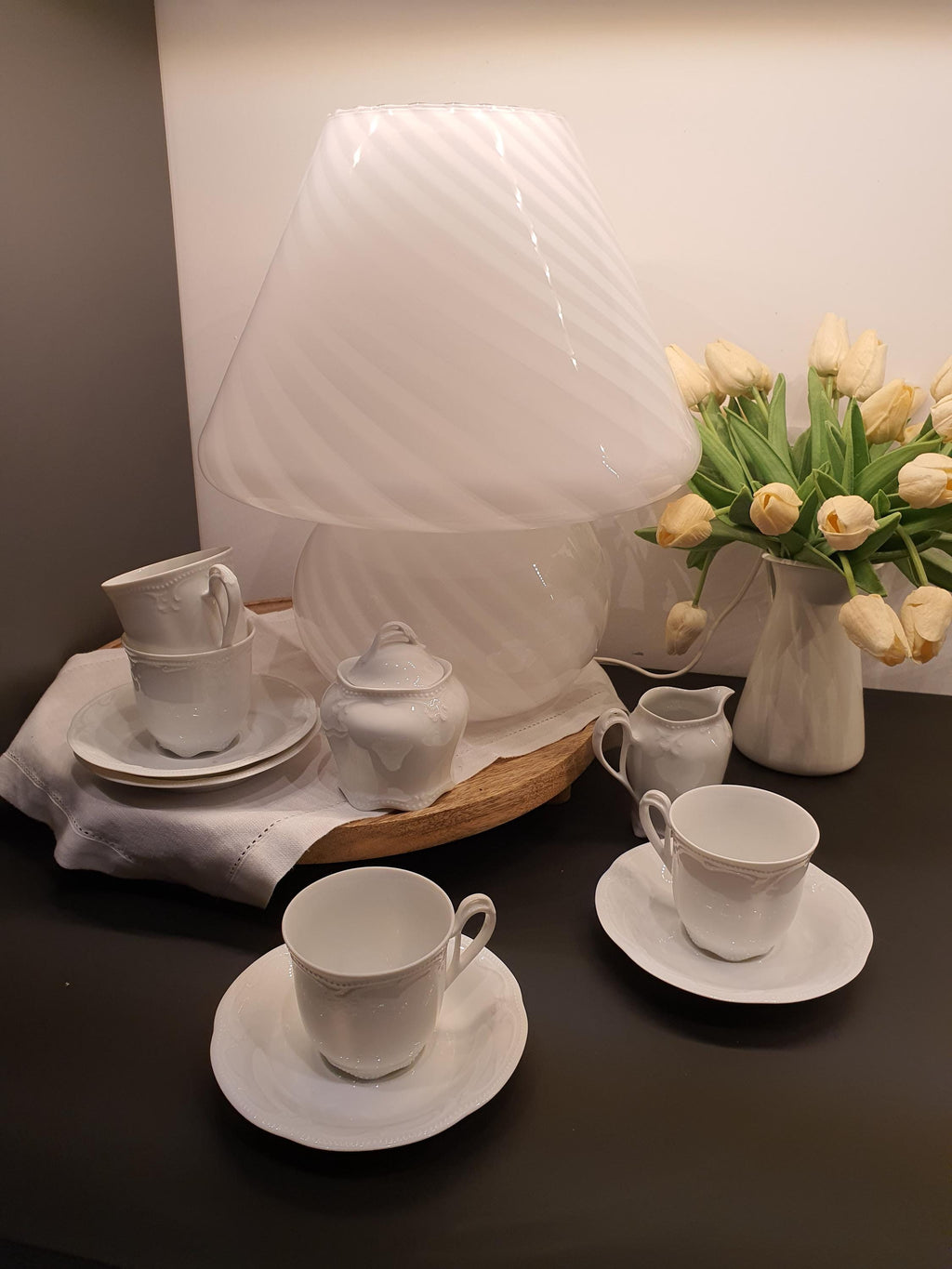 大型1970年代穆拉诺玻璃蘑菇台灯 白色旋纹 意大利复古灯具