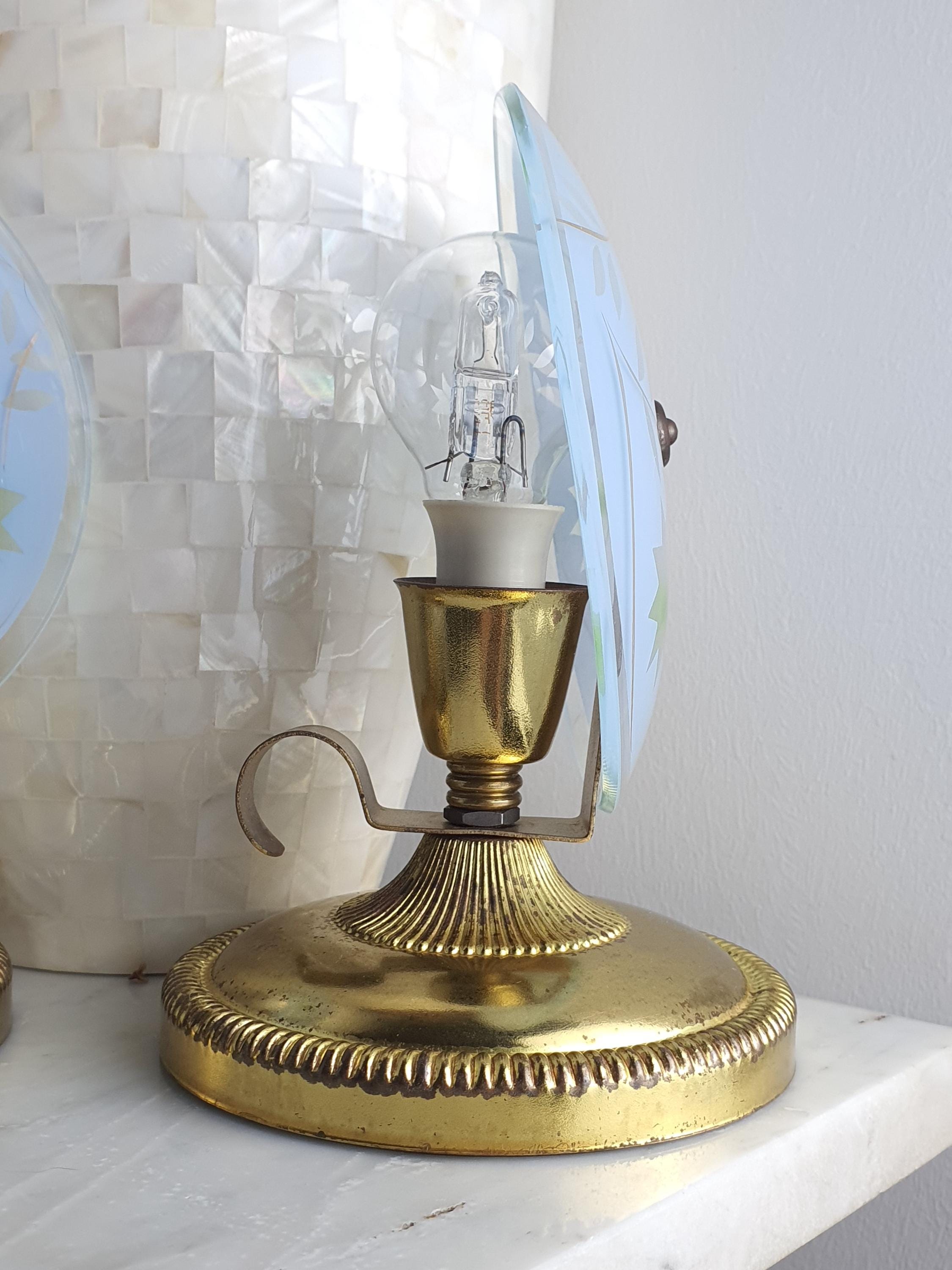 Vintage Italian candleholder bedside lamp — curved screen-style diffuser and finger holder detail