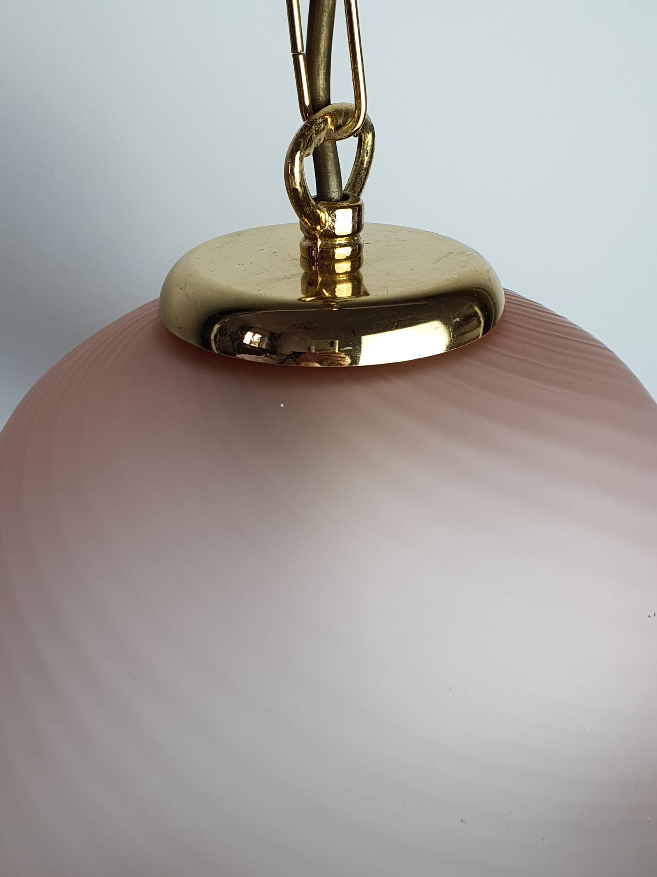 Vintage Murano fazzoletto pendant — metal base aging and surface scratches, vintage condition