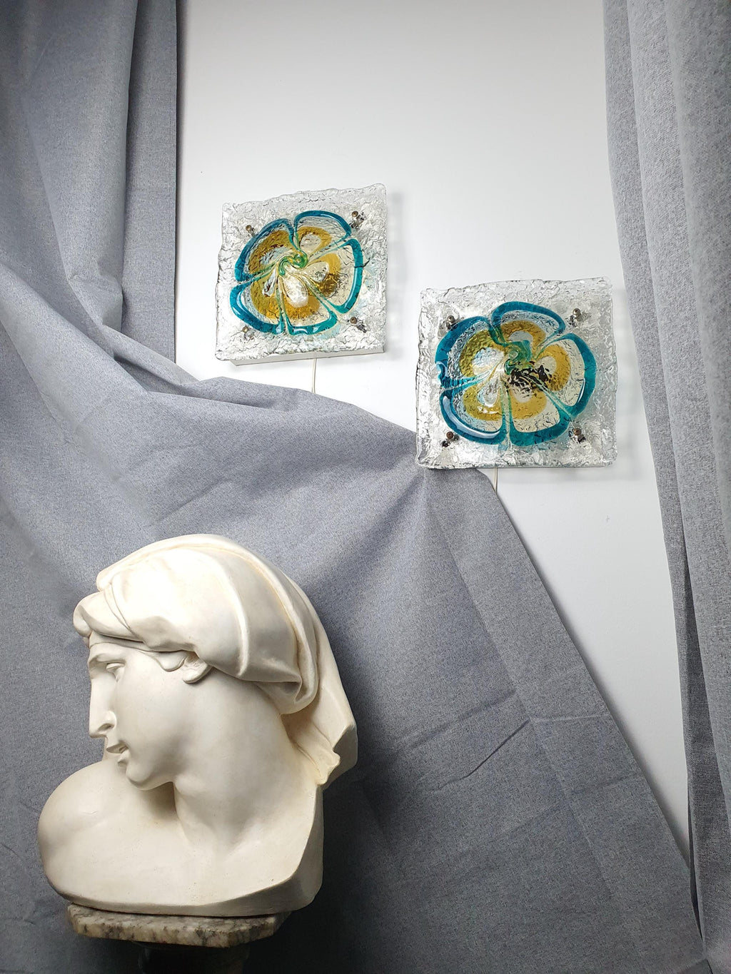 Turquoise and caramel Murano glass petal texture detail, vintage Mazzega floral sconce, Toni Zuccheri circle, 1970s