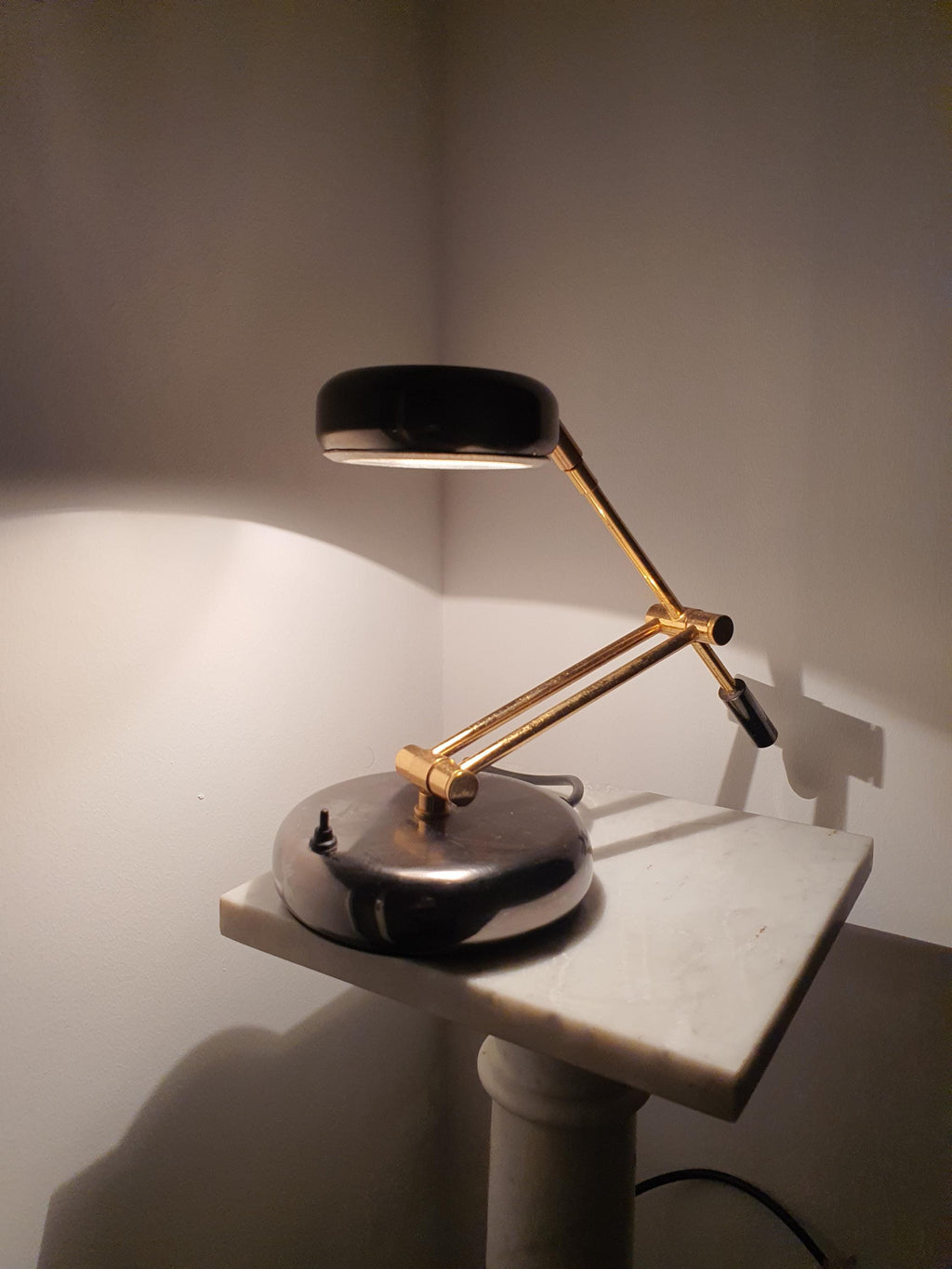 意大利中世纪现代摆臂台灯 | 金色 & 铬 | MCM 风格