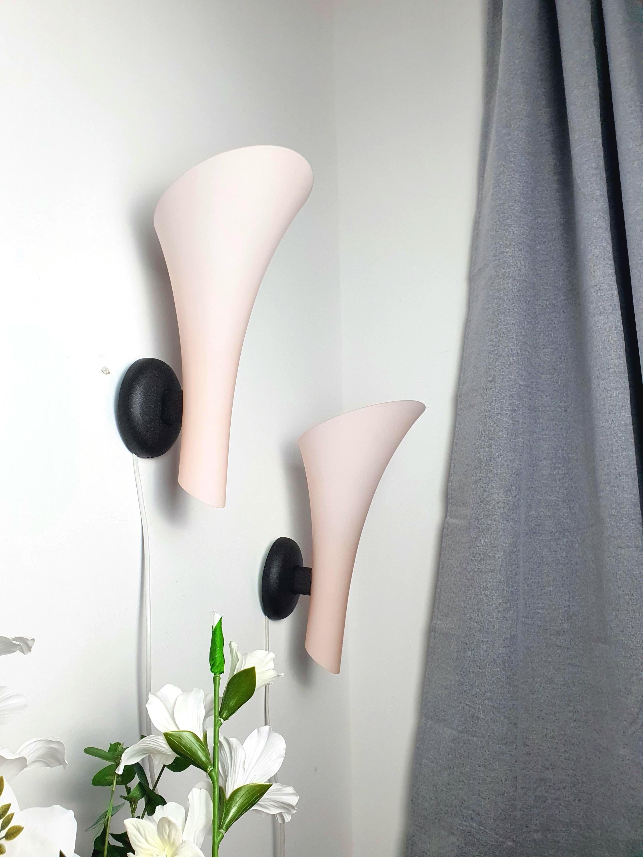 Pair of vintage Murano Due Contessina pink flute wall sconces attr. Carlo Nason, double-layer pink and white glass