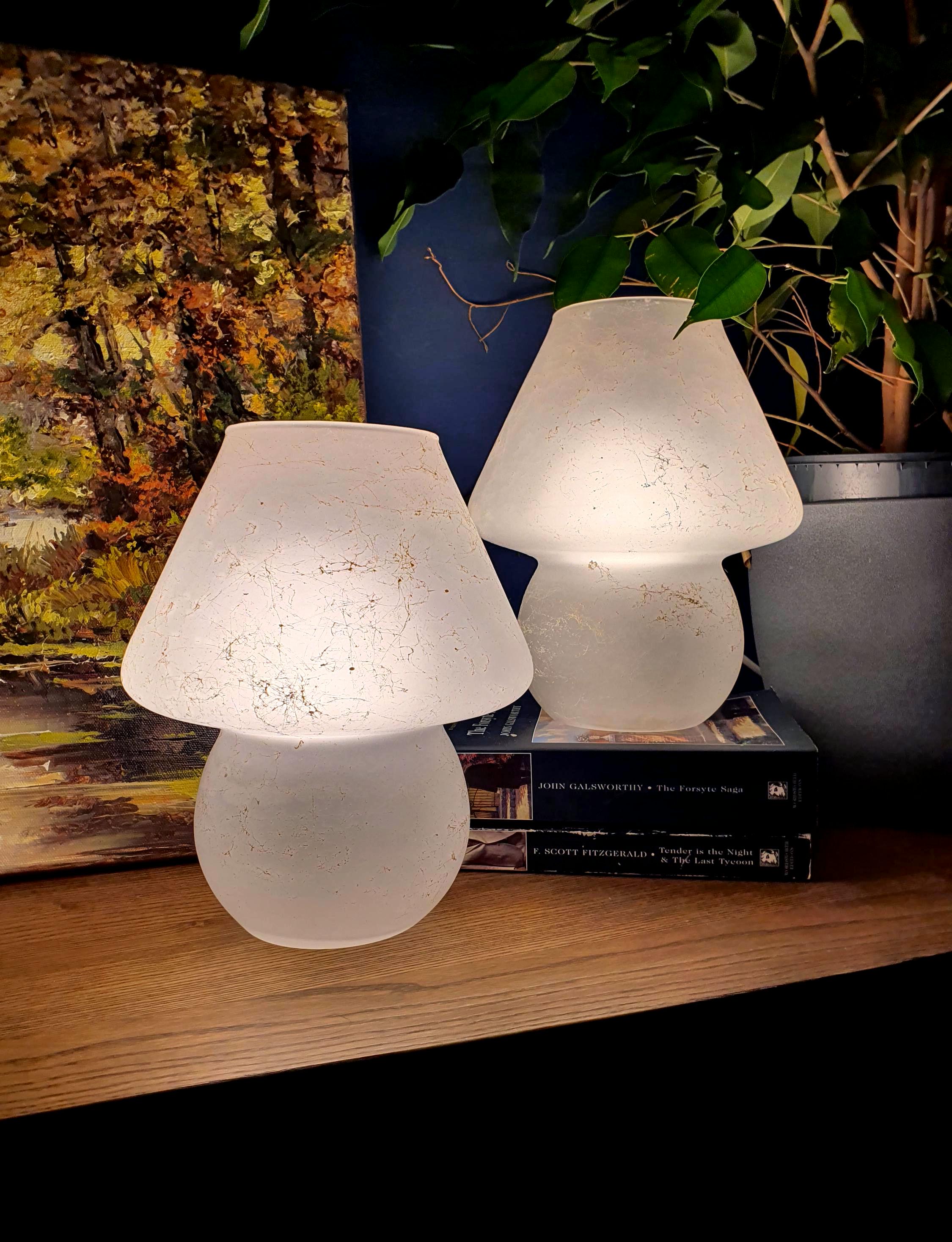 Pair of frosted satin Murano glass mushroom lamps with hand-painted white pattern, vintage Italian bedside lights
