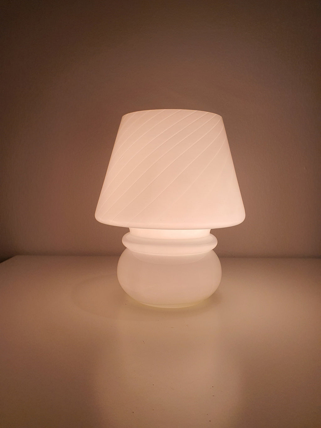 Murano Glass Mushroom Lamp: Mid-Century Modern Scandinavian Bedside Light