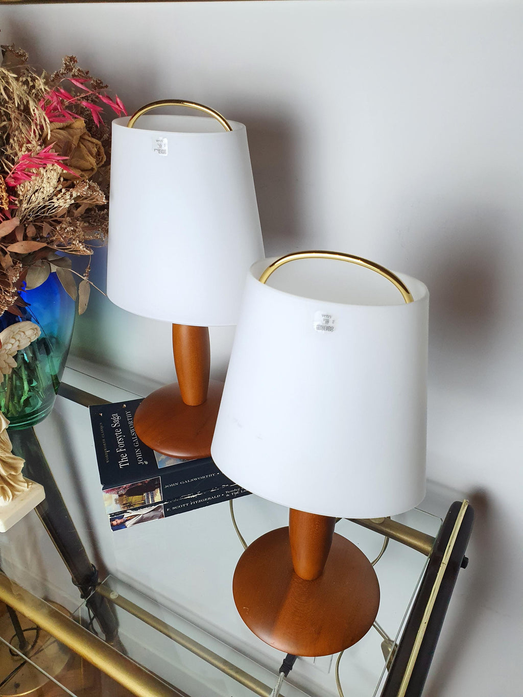 Due P. Vintage Murano Glass Desk Lamps | Pair of Italian Midcentury Wooden-Base Lights