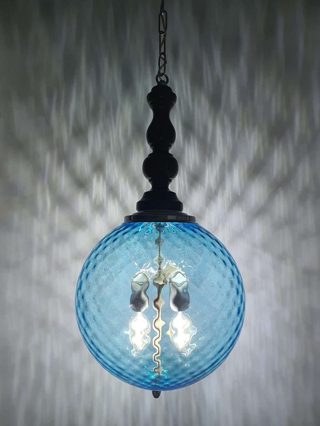 1950年代意大利穆拉诺蓝色玻璃球吊灯 木质镀铬结构