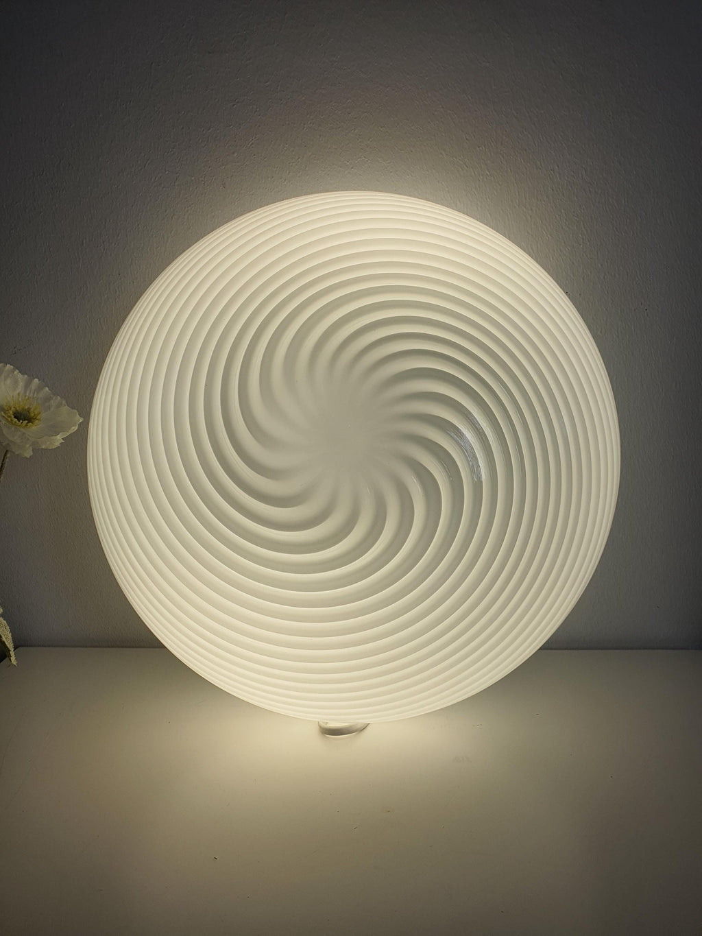 Vintage Murano Glass Swirl Flush Mount Light: Retro Italian Ceiling Lamp