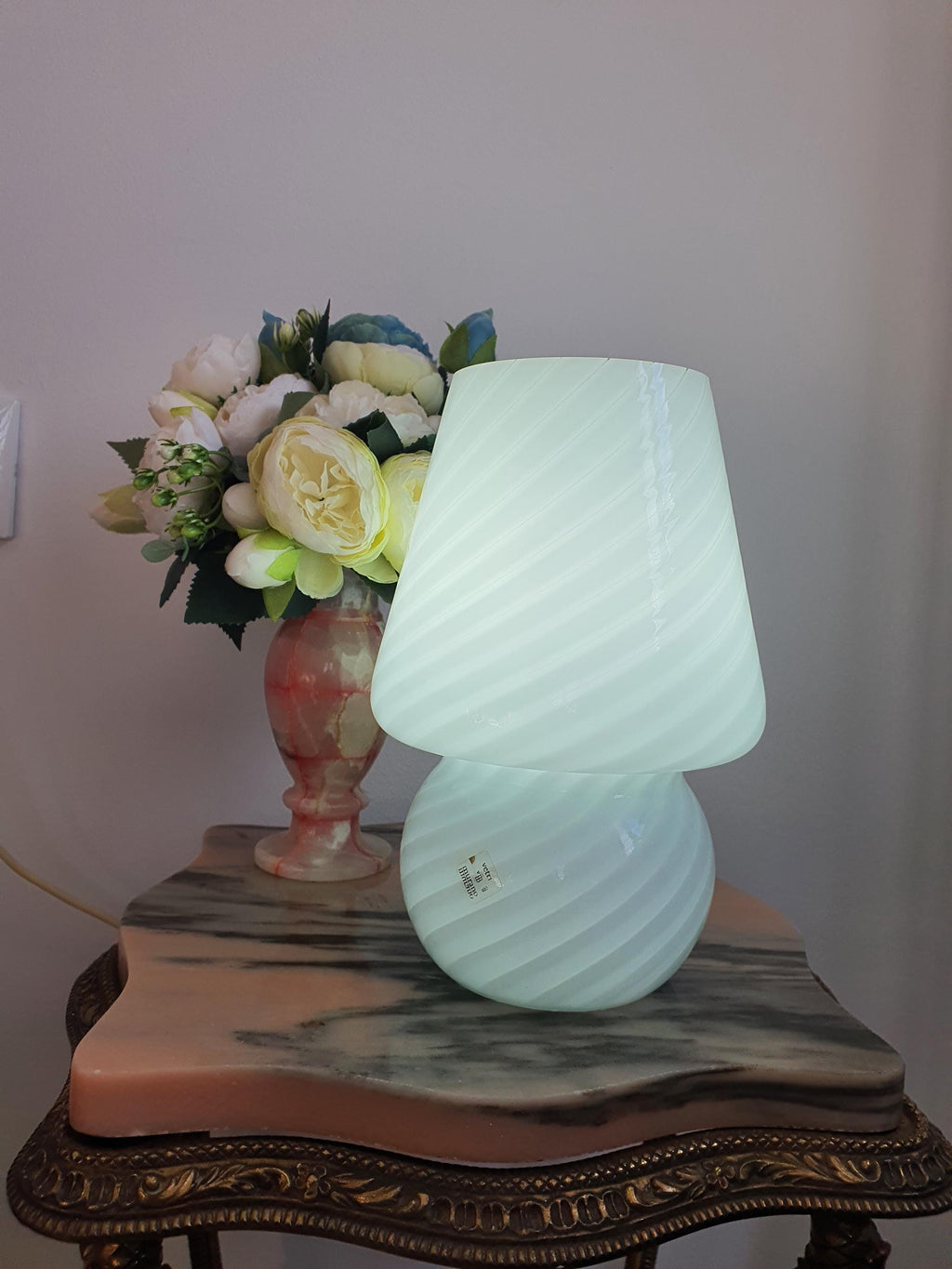 Vintage Murano Glass Mushroom Lamp: Mid-Century Modern White Swirl