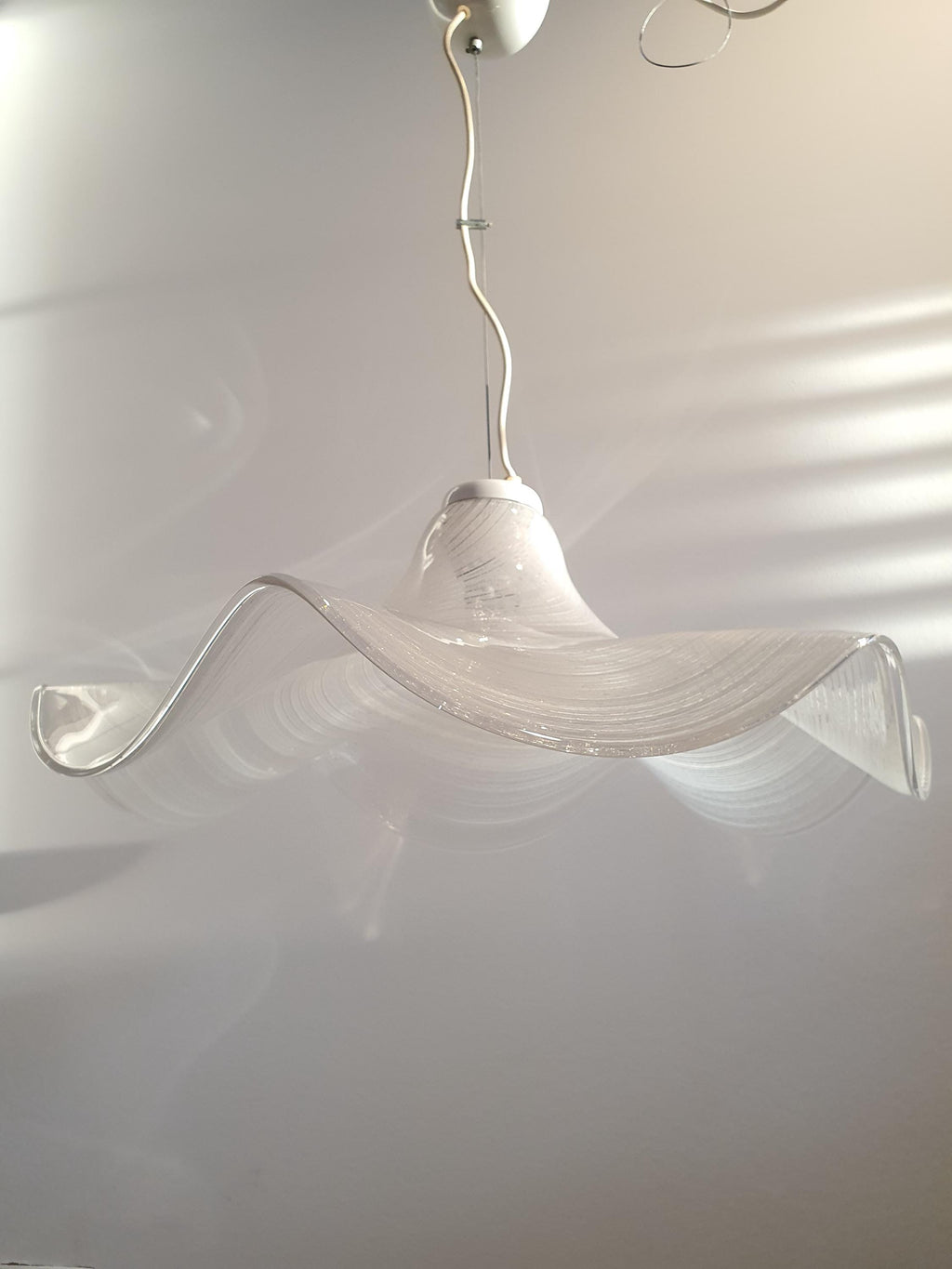 Vintage Murano Glass Handkerchief Pendant Light: Italian Filigree Chandelier