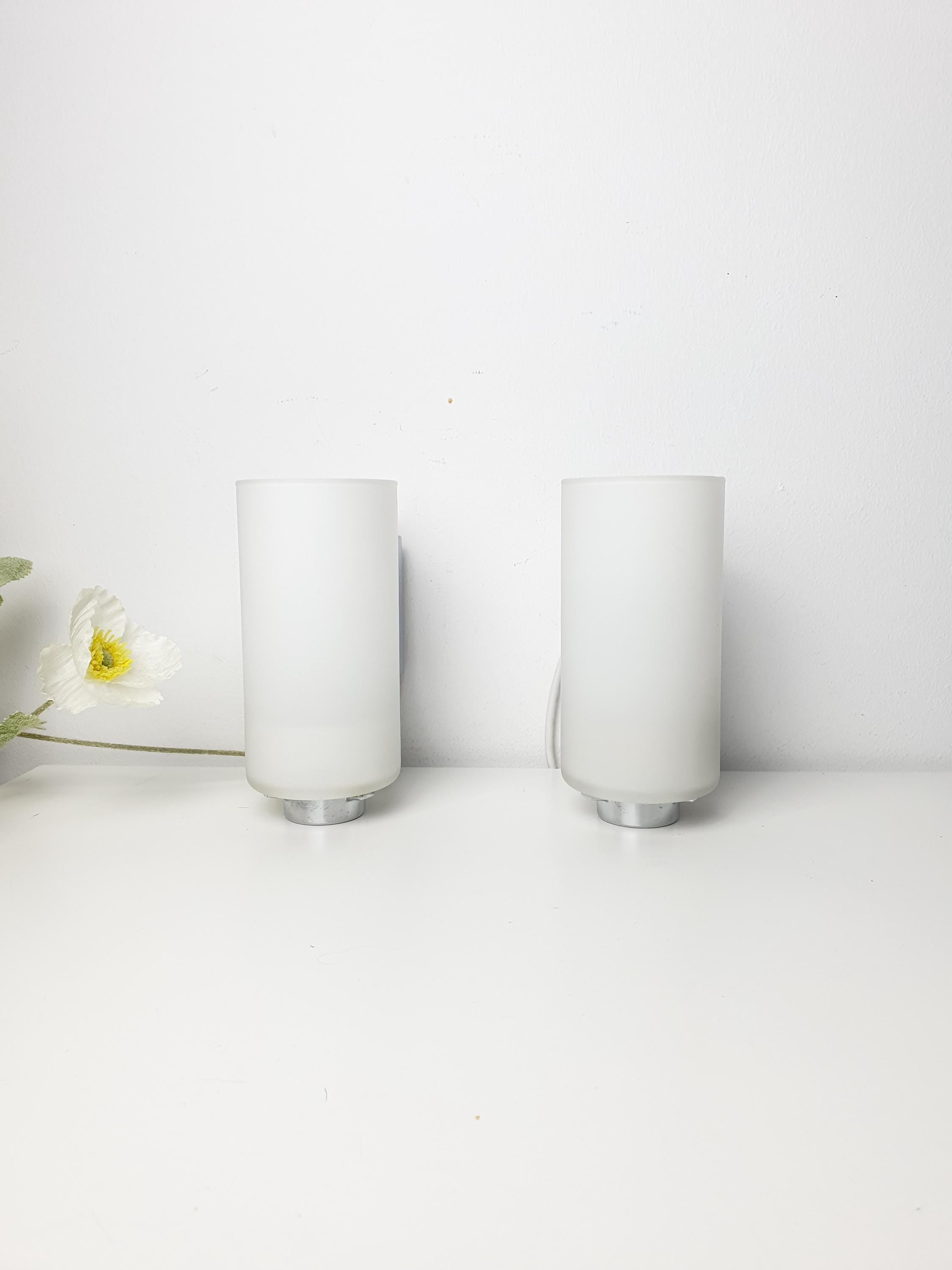 INDA — compact form W8×H16×D13cm, hallway setting