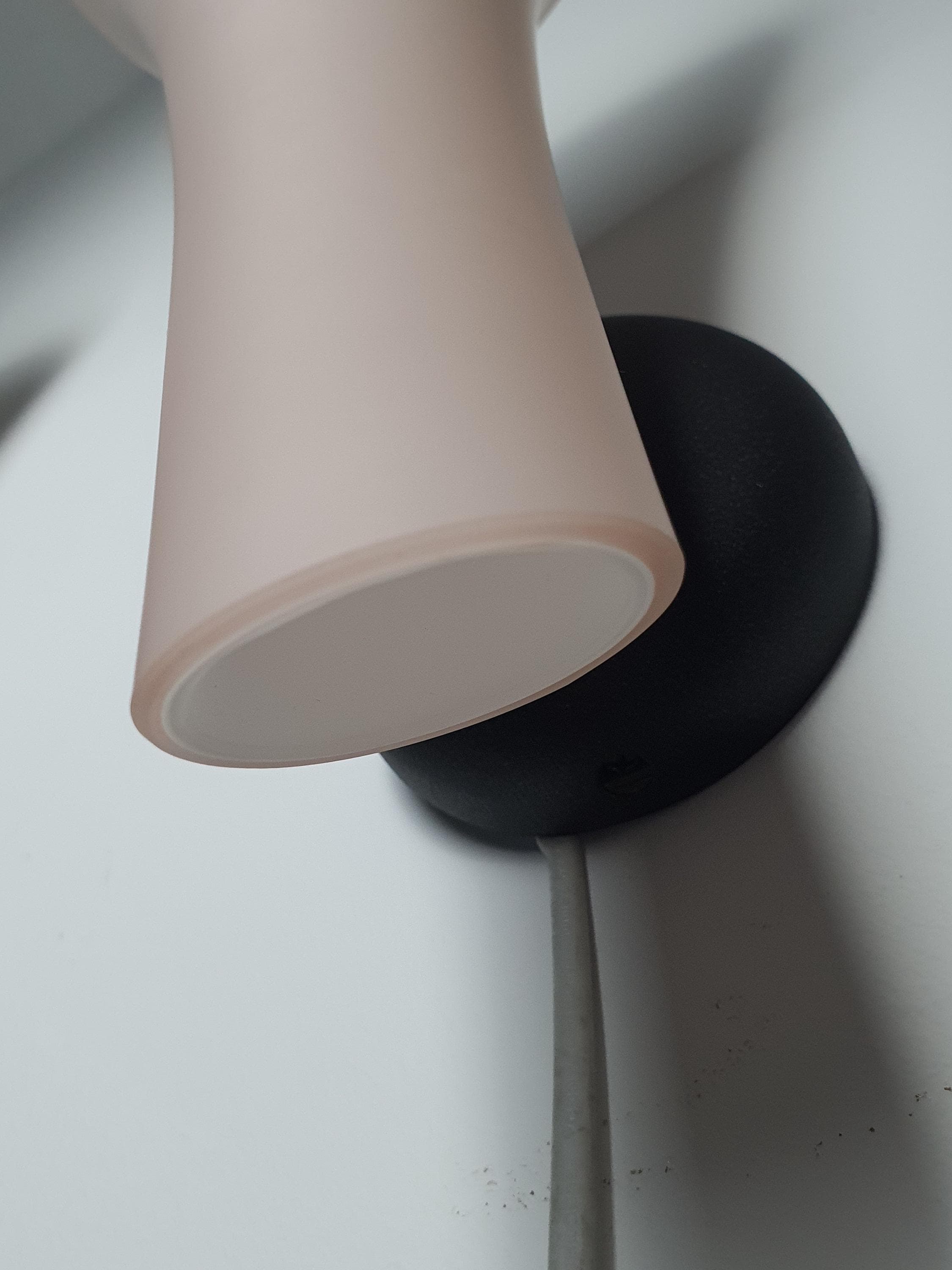 Attr. Carlo Nason for Murano Due Contessina set of 2 pink fluite wall sconces