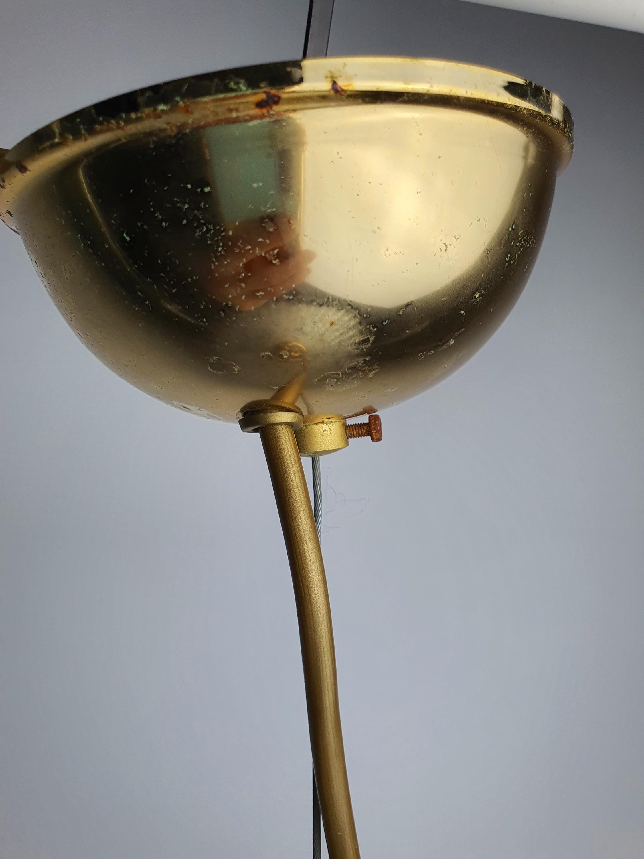 Gold-toned patina fitting detail, vintage Murano glass shell-form Fazzoletto-inspired pendant