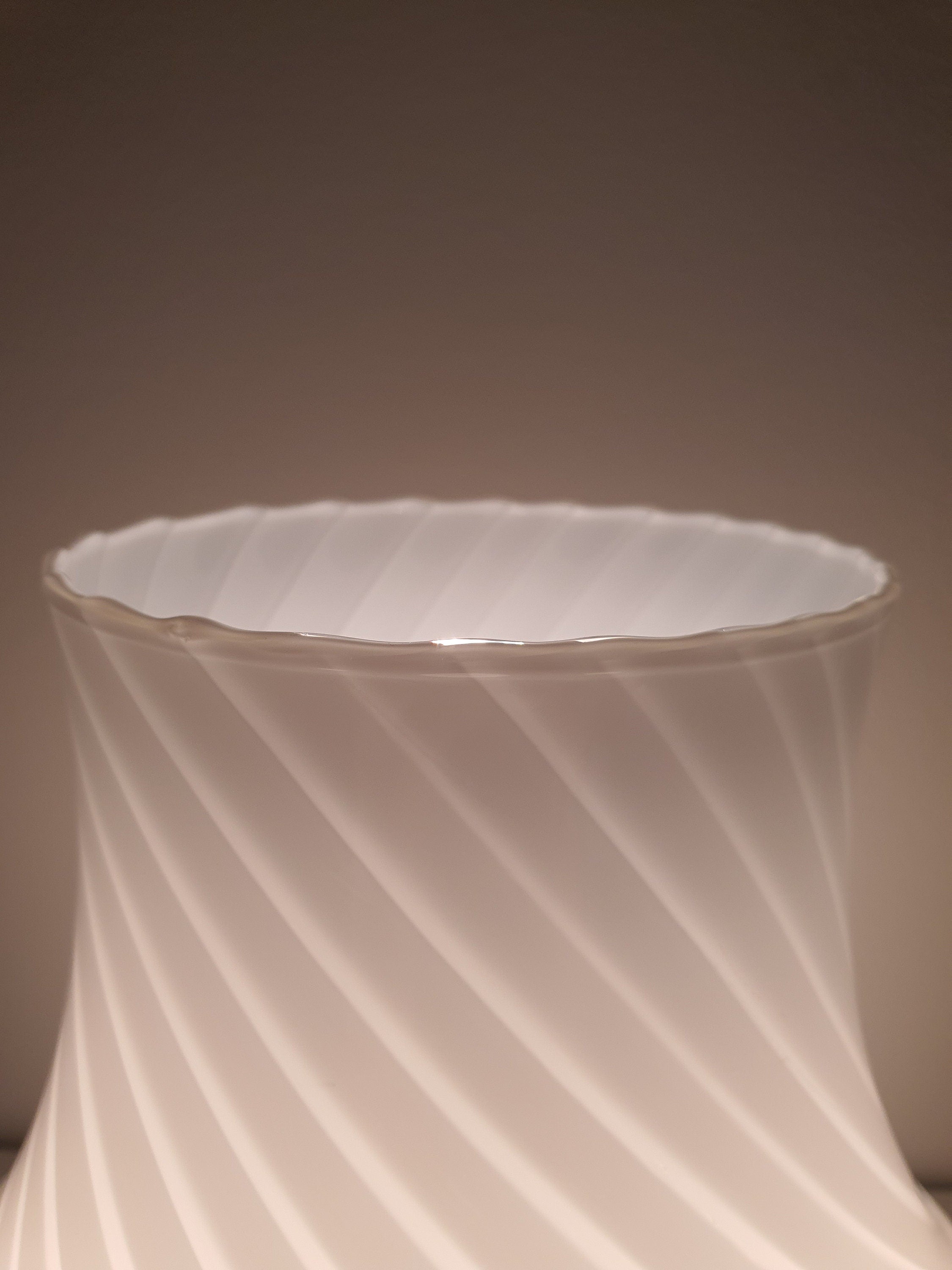 XL White Swirl Murano Glass Mushroom Lamp - 1970s Mid-Century Modern