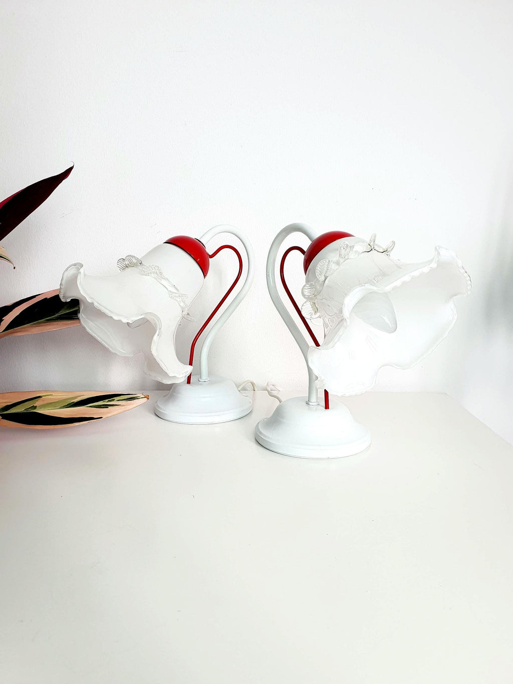 Murano Glass Tulip Table Lamps: Mid-Century Modern Floral Bedside Lights