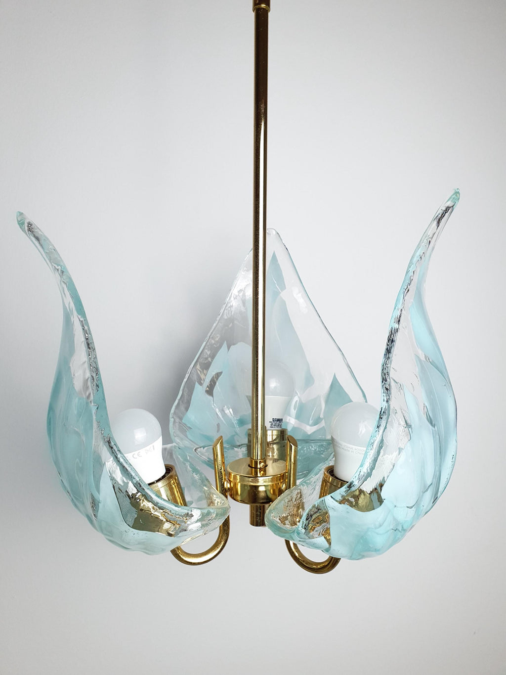 La Murrina 3-Arm Murano Glass Chandelier – Clear & Tiffany Blue on Golden Base