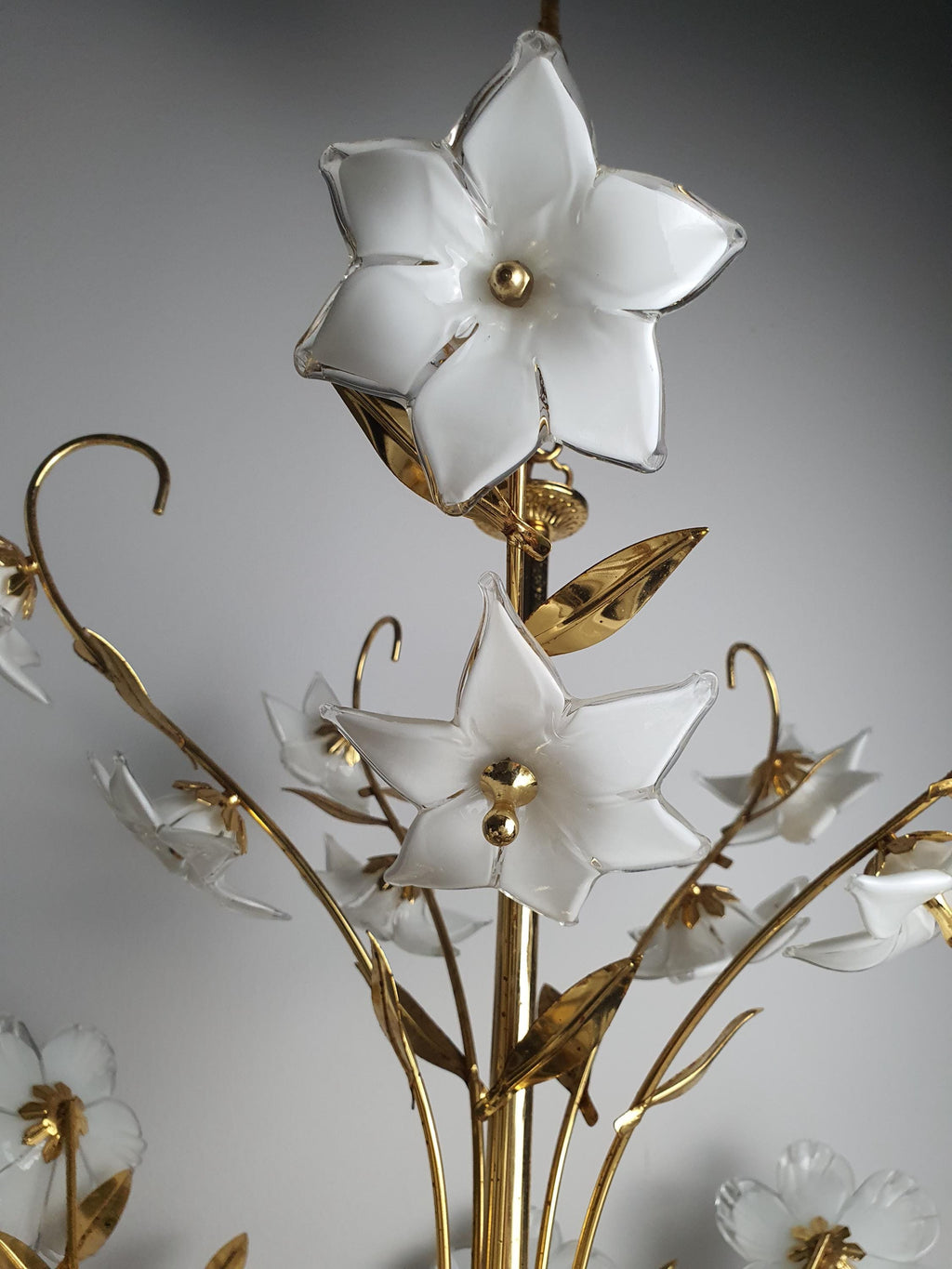 Vintage 1980s Murano floral chandelier side profile, showing 54cm height and large 57cm glass flower composition